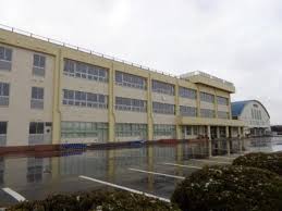 燕市立吉田小学校
