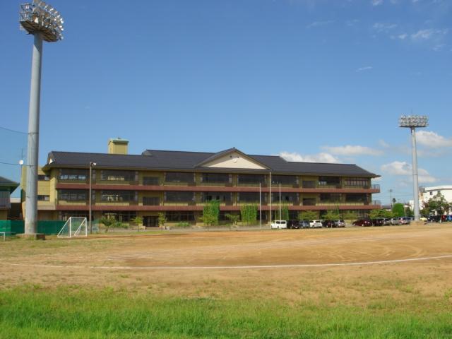 燕市立燕西小学校